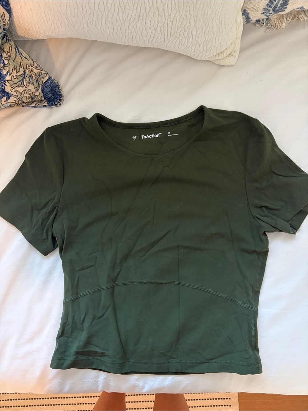 Aritzia Dark Green Short Sleeve Crop Top